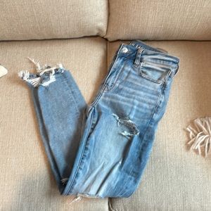 American Eagle distressed jeggings